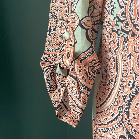 Colorful limited brand tunic size L, Paisley print, button back sleeves - Picture 3 of 6